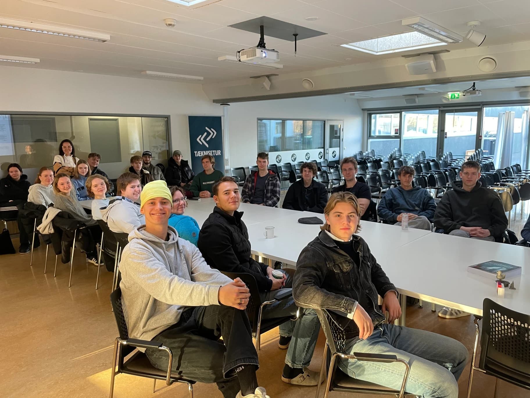 Verkfræðinemar Háskóla Íslands heimsækja Tæknisetur